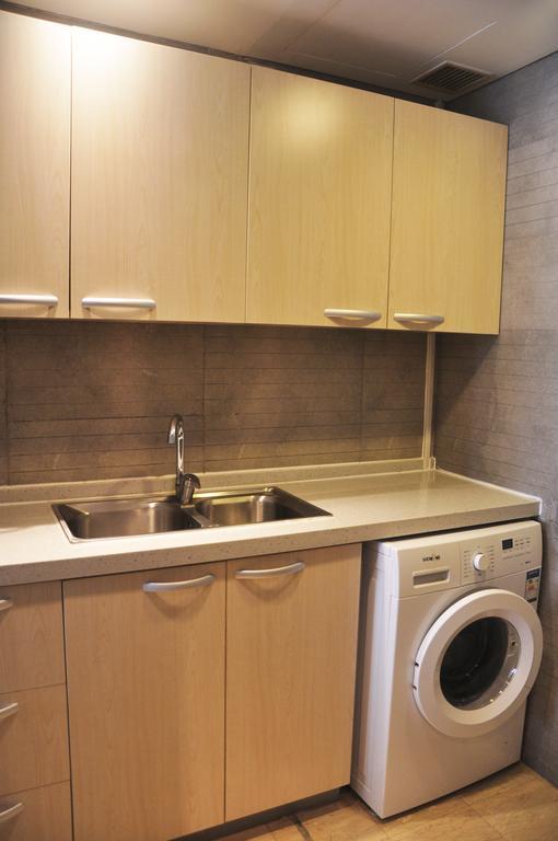 Hotel Nikko Tianjin Eksteriør bilde A laundry room